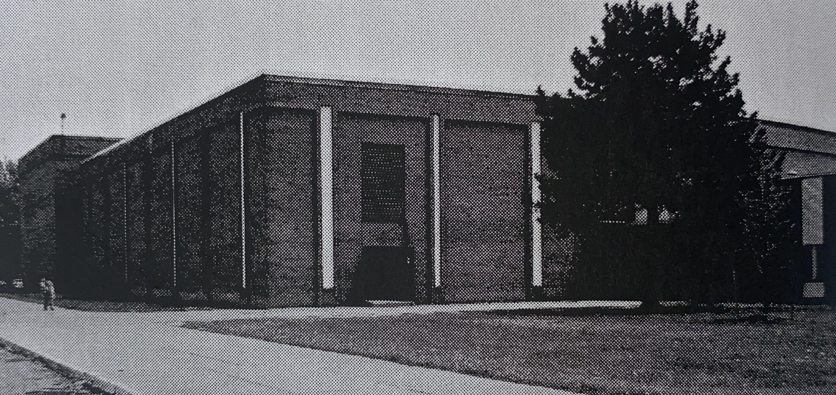 black and white photo of building 