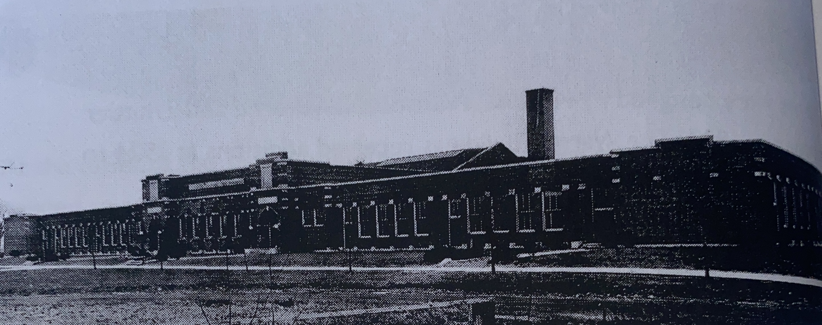 outside of Longfellow building in 1921