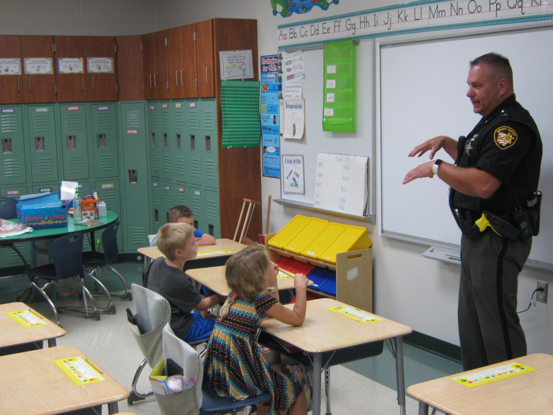 Sgt. Burke presents to Mrs. Neal's Class